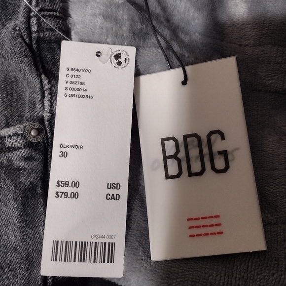 Urban Outfitters BDG Cowboy Cropped Jeans/ New!/SZ 30/ Denim - Picture 2 of 10